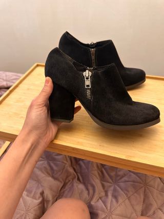 Botines Bombonchik negros tacón cremallera