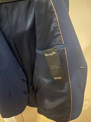 Traje BOSS Azul Talla 46 Nuevo