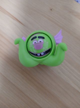 Freak Marbles Figura verde con alas