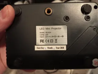 Mini proyector LED USB AV