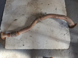 Tubo de escape Nissan GR Y60