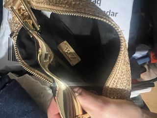 Mini bolso Zara metálico dorado
