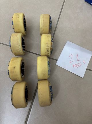 Vendo ruote roll line ice 97 diametro 63 complete