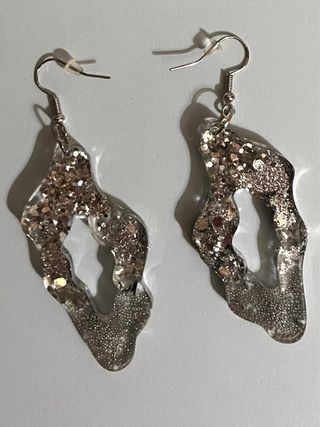 Pendientes colgantes plateados