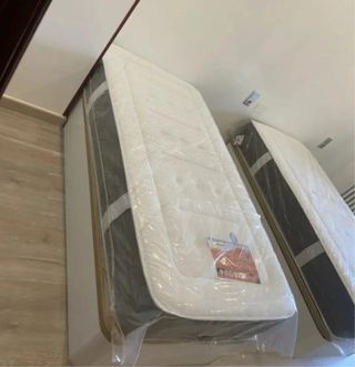 Canapés y colchones nuevos