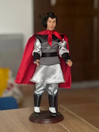 Muñeco de acción Li Shang Mulan Disney