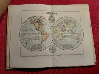 Geografía Universal libro de escuela , años 30.