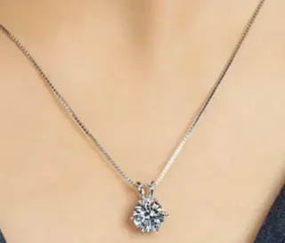 Conjunto Playa: Pendientes y Collar Moissanitas