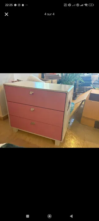 Cama infantil con escritorio y estantería