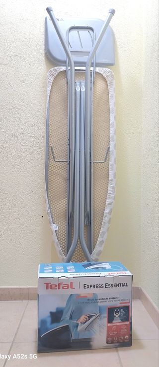 Plancha de vapor con mesa de planchar