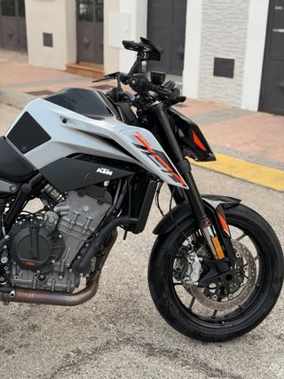 KTM Duke 790 Finales 2023