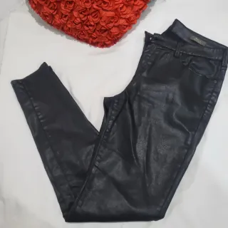 Pantalón polipiel negro talla L