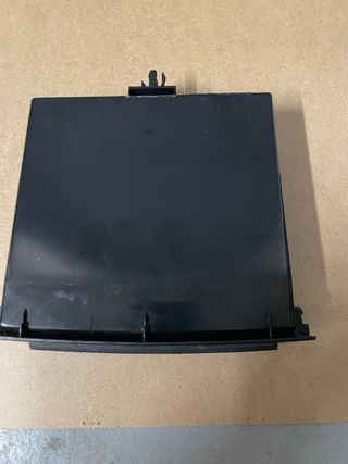 Guantera Seat Ibiza 6L Negra