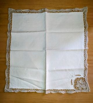 Tovagliolo vintage con pizzo