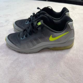 Nike Air Max Negro y Amarillo Neón