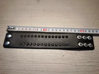 Bracciale punk borchie argento nero