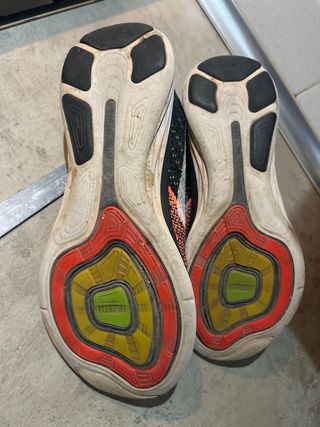 Zapatillas Nike Running Naranja/Negro