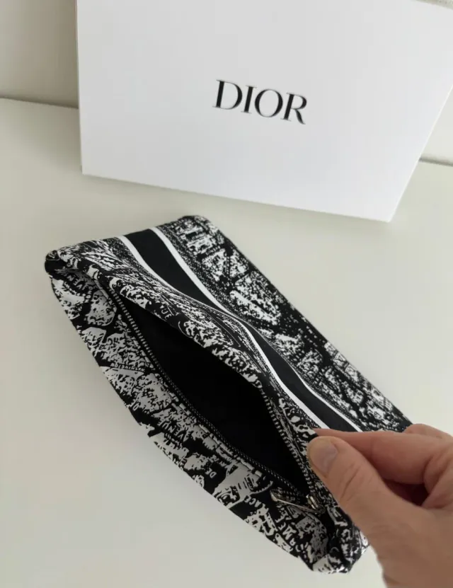 Neceser Dior Beauty Negro y Blanco