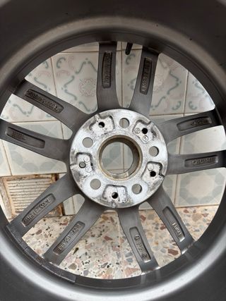 Llantas originales BMW G30 R18”