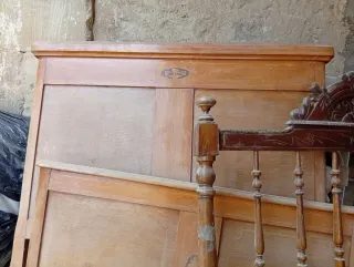 Cabeceros de cama antiguos de madera