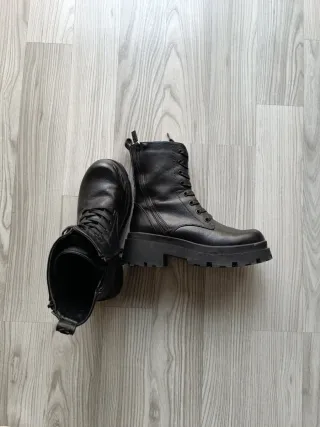 Botas estilo militar Mustang T38 Negras