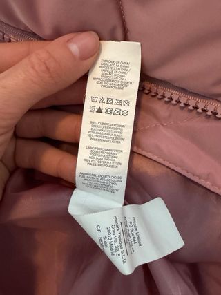 Abrigo acolchado rosa palo