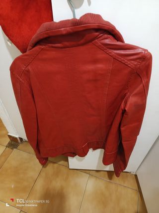 Chaqueta roja