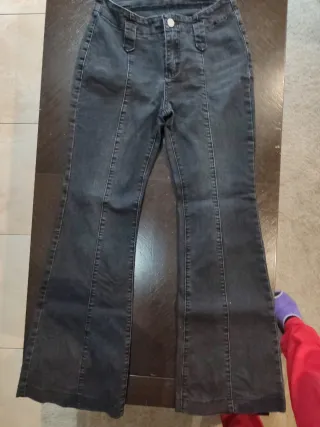 2 vaqueros Bershka y Pull&Bear + 1 negro de regalo