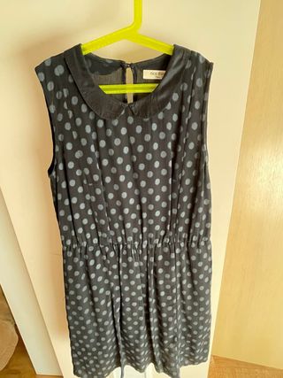 Vestido Nice Things lunares gris fondo negro