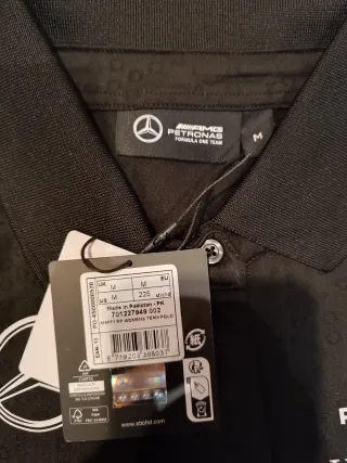 Polo Mercedes AMG Petronas Talla M mujer .