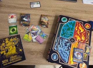 100 Cartas Pokémon Chispas Fulgurantes