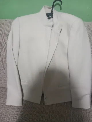 Traje de pantalón beige mujer