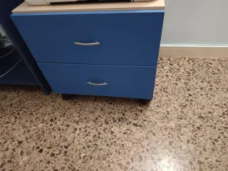 Estructura cama con mesita y estantería