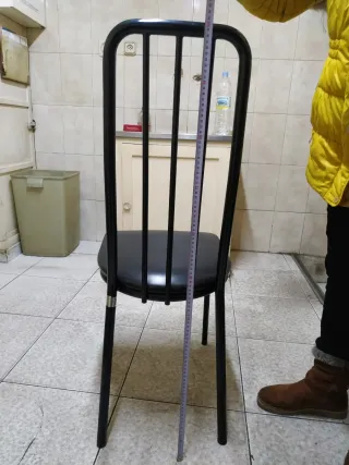 Sillas Negras Metálicas