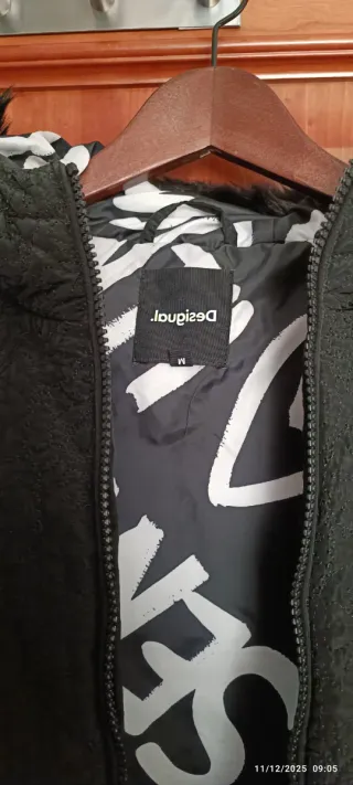 Abrigo Desigual Negro Talla M