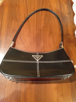 Borsa Prada nera e borsa Bimba y Lola