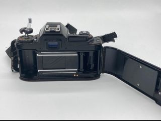 Nikon FG + Vivitar Series 1 70-210mm f/3.5