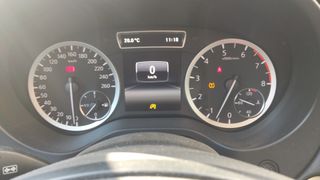 Infiniti Q30 1.6T Premium 90 kW (122 CV)