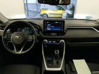 Toyota Rav4 2.5l 220H Advance