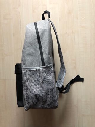 Mochila Boomerang gris y negra