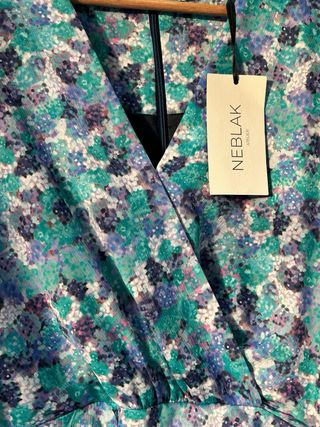 Vestido NEBLAK floral verde y morado Talla XL