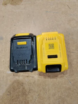 2 Baterías DeWalt 20€ por unidad