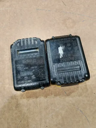 2 Baterías DeWalt 20€ por unidad