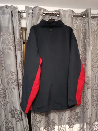 Chaqueta Tricorp Negra y Roja