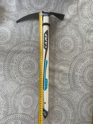Piolet CAMP como nuevo