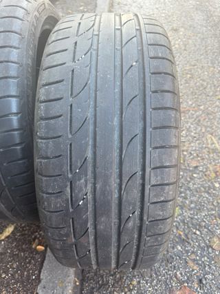 Bridgestone 225/40/19 93W Neumático