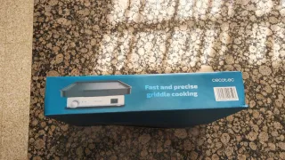 Plancha Eléctrica Cecotec Magnet 1800W