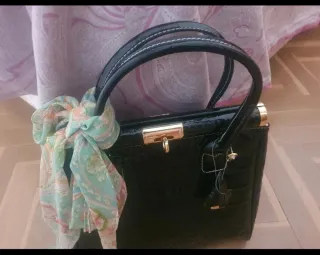 Bolso negro piel a estrenar