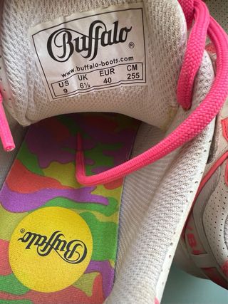 Zapatillas Buffalo Blancas y Rosas