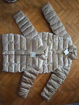 Abrigo niña dorado acolchado